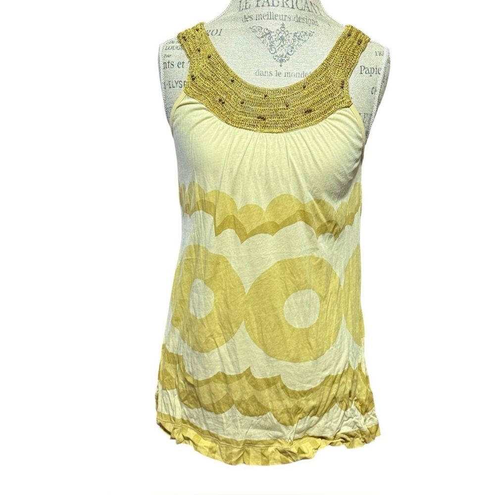 Vintage Language Los Angeles Sleeveless Top with Knit Collar Neckline Gold Med